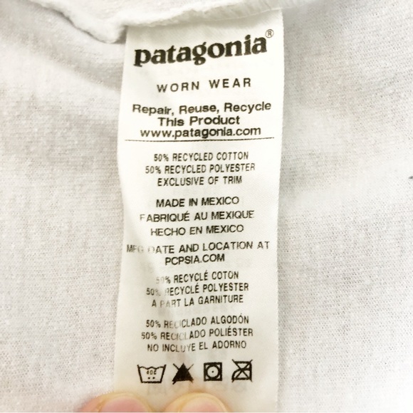 PATAGONIA Logo Front & Back White Long Sleeves T-Shirt Mens Size XL. - Picture 8 of 16
